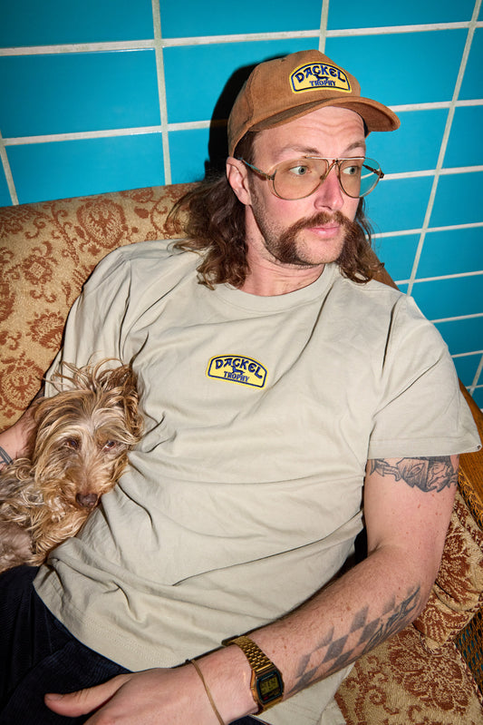 Dackel Trophy T-Shirt gestickt